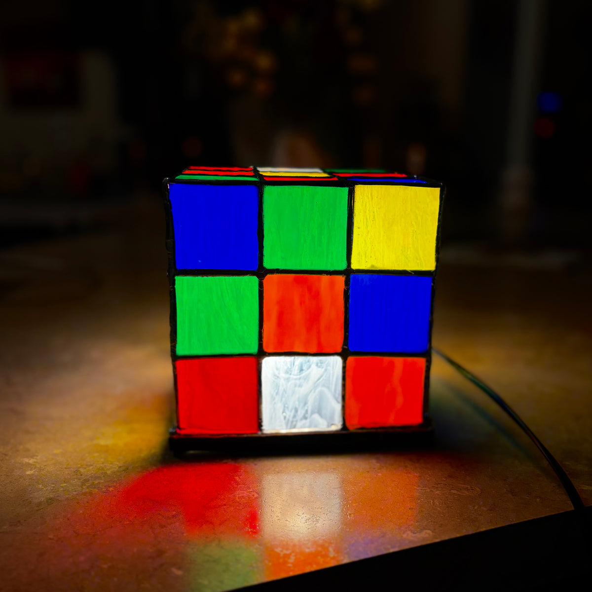 RUBIKS CUBE STAINED GLASS LAMP